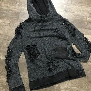 Buckle Sweatshirt
